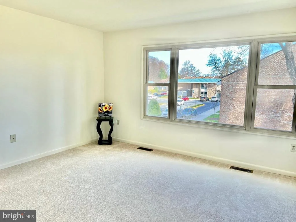 Photo of Unit 102D at 3640 GLENEAGLES DRIVE