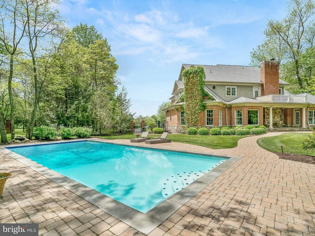 Photo of 21001 DELTA DRIVE