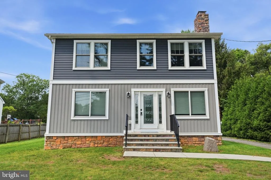 Photo of 1633 REED ROAD