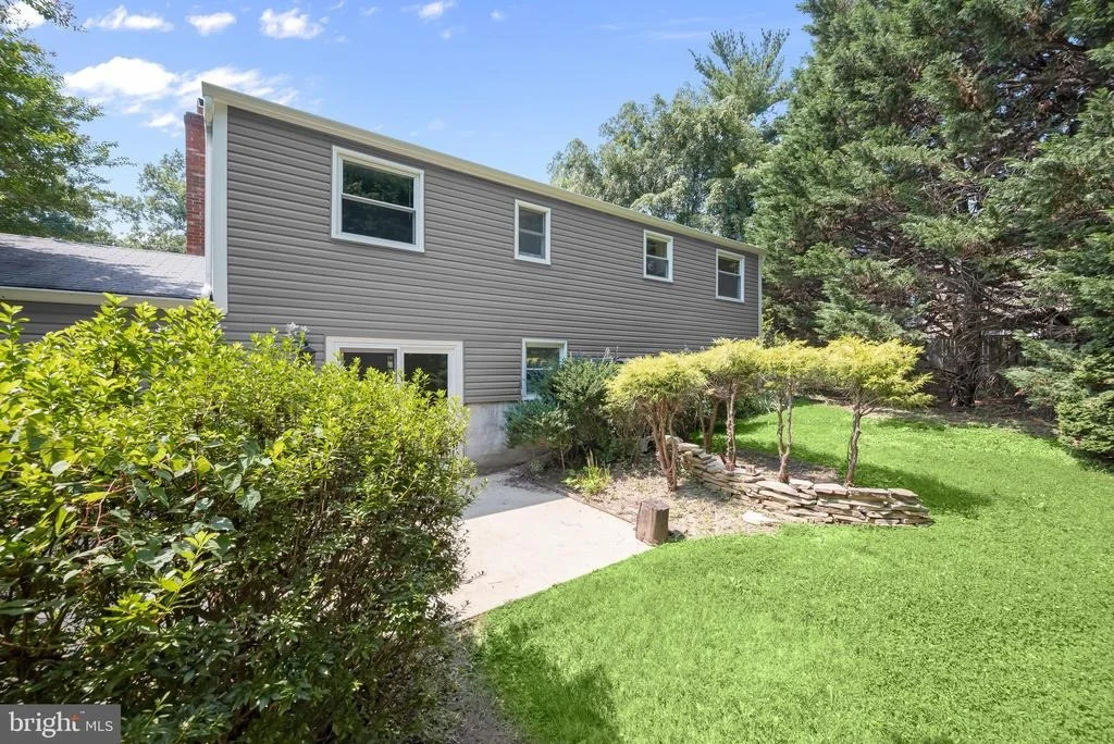Photo of 5435 THE BRIDLE PATH
