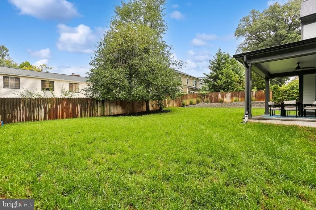 Photo of 6217 PLAINVIEW ROAD