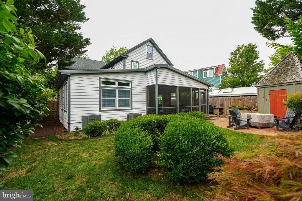 Photo of 211 W 4TH STREET
