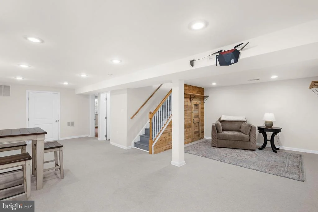 Photo of 1300 GILBERT PLACE