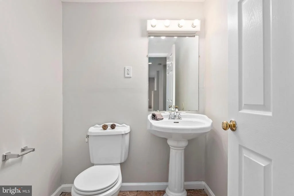 Photo of 6523 SPRINGCREST DRIVE