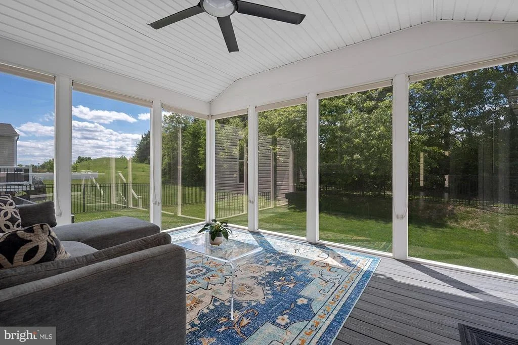 Photo of 821 BENTGRASS DRIVE