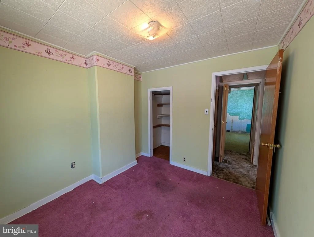 Photo of 6090 FALLS ROAD