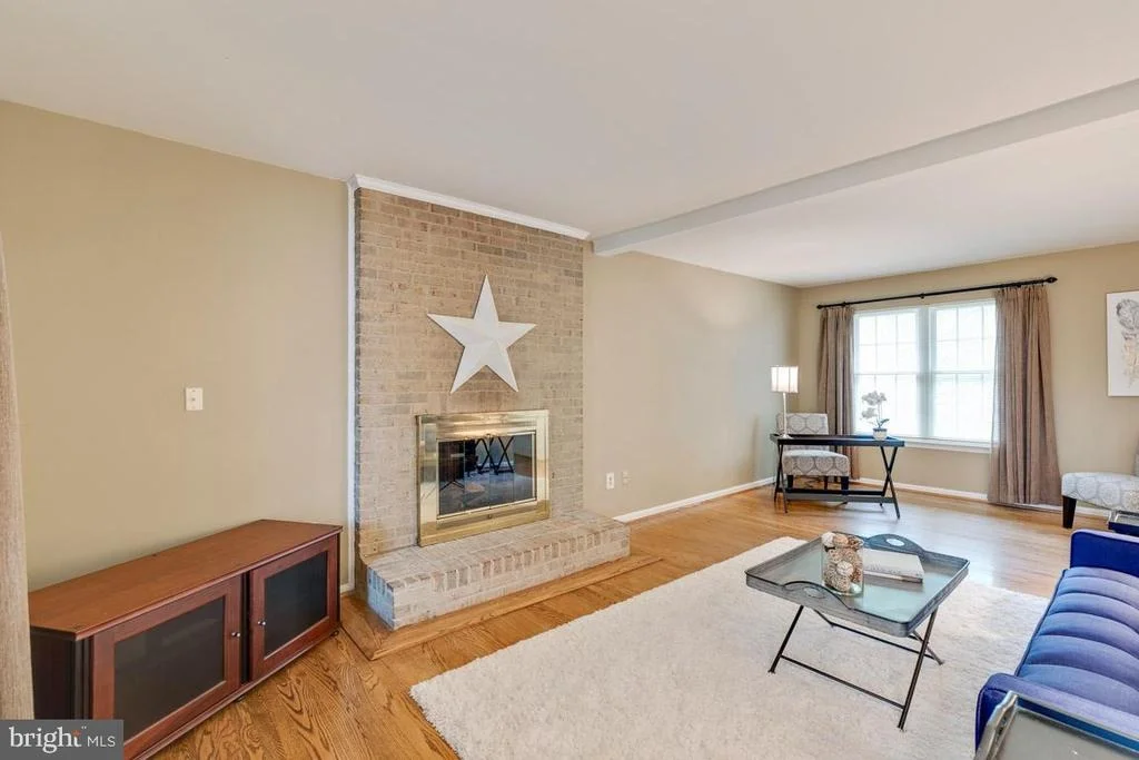 Photo of 5337 ASHLEIGH ROAD