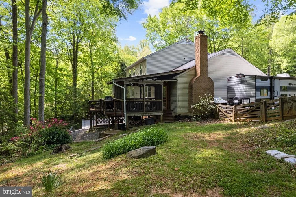Photo of 11913 FALLING CREEK DRIVE
