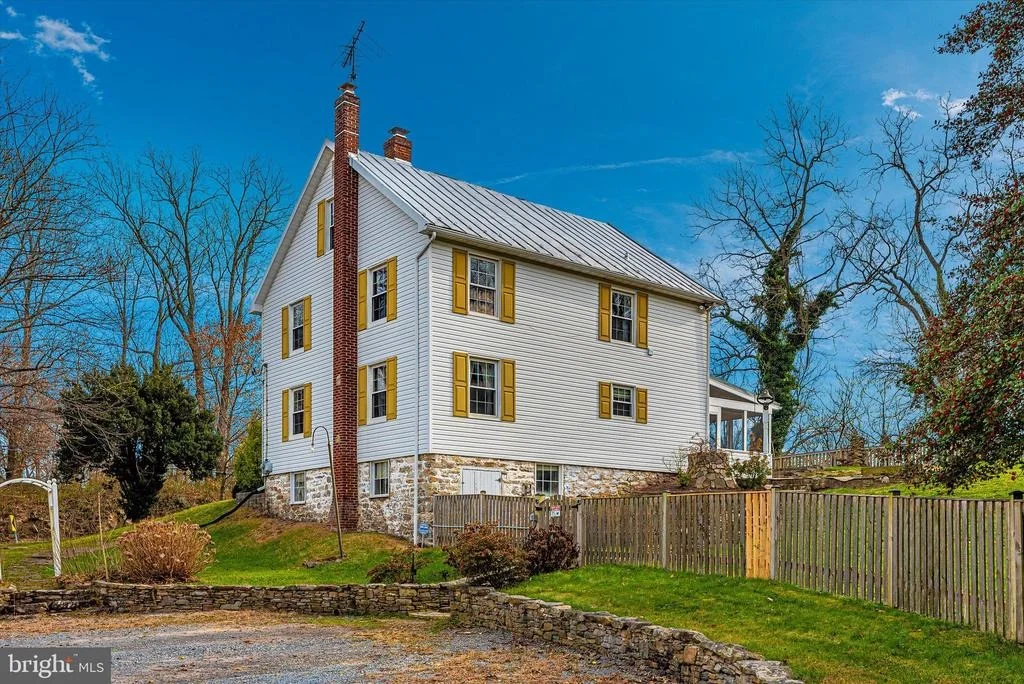Photo of 9002 WALNUT STREET