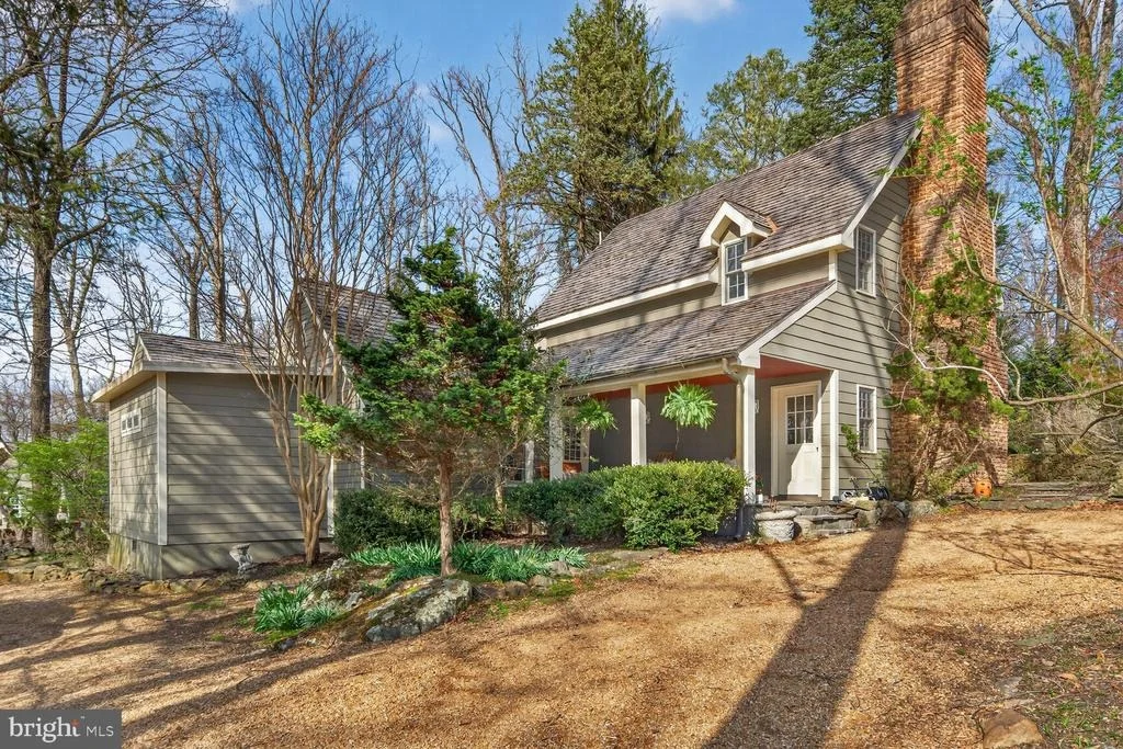 Photo of 17641 RAVEN ROCKS ROAD