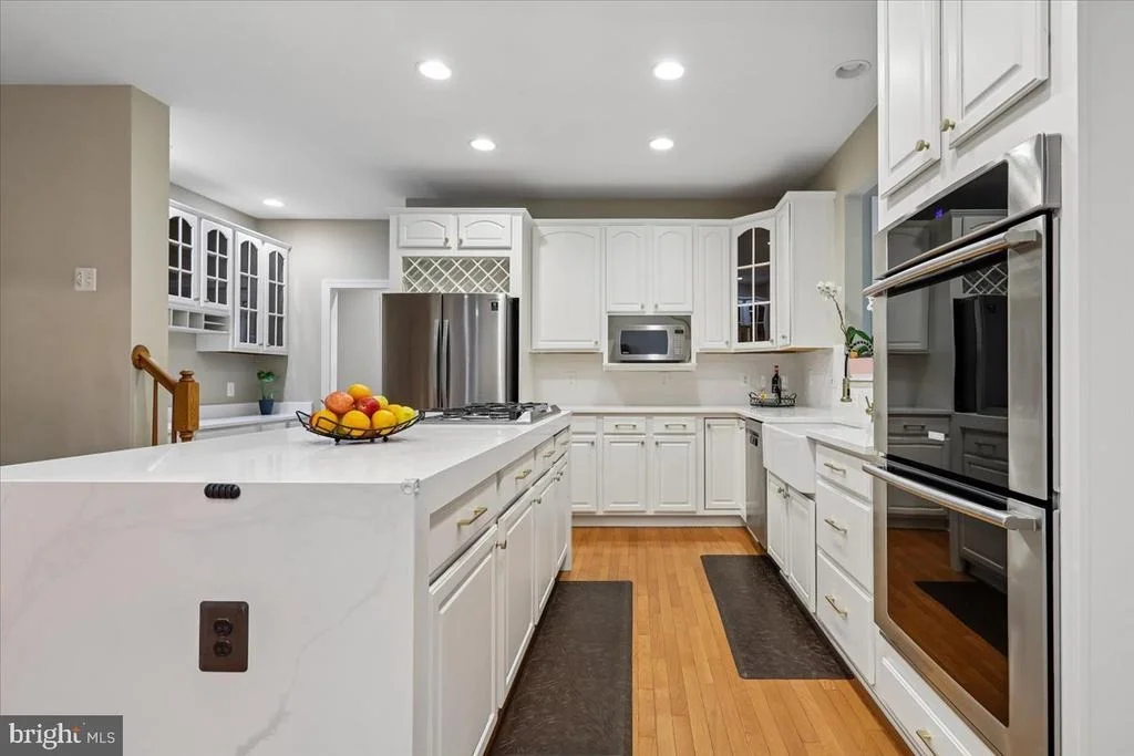 Photo of 42855 CHATELAIN CIRCLE