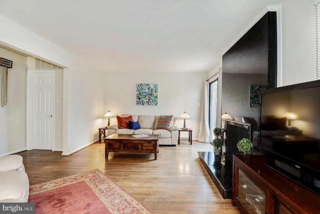 Photo of 11933 RIDERS LANE