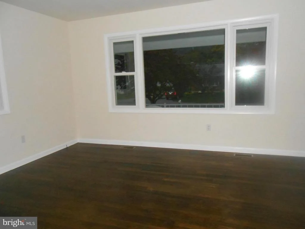 Photo of 6212 APPLETOWN ROAD