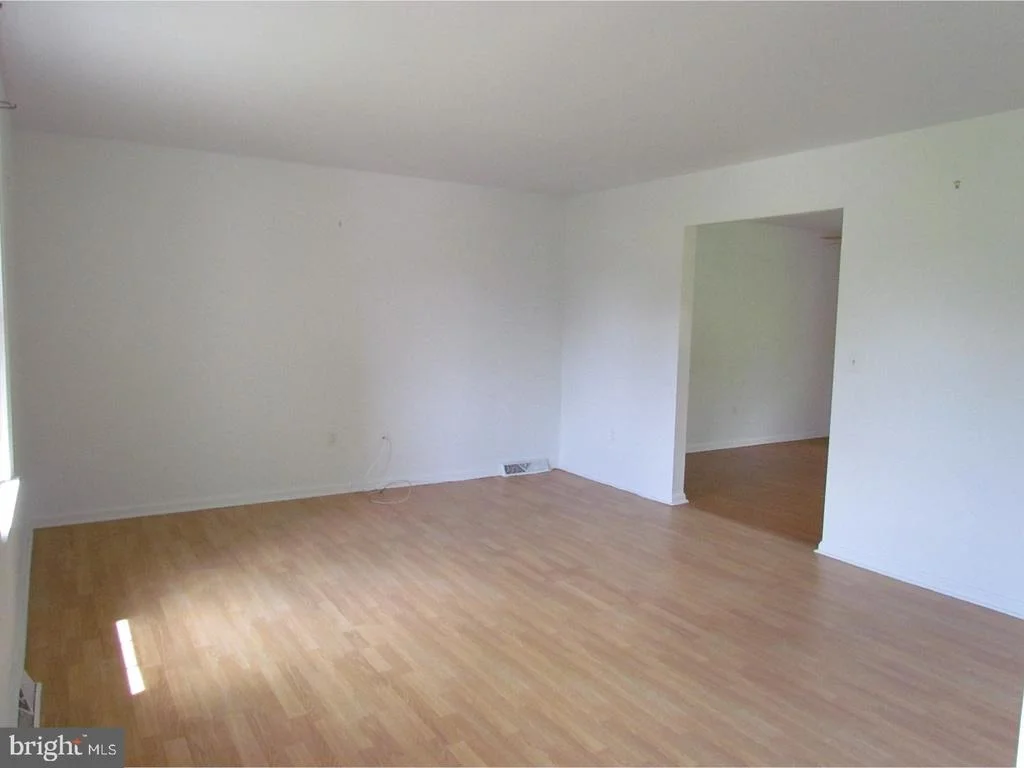 Photo of 402 ARTIS DRIVE