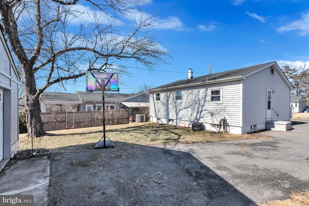 Photo of 362 OLD LINE AVENUE