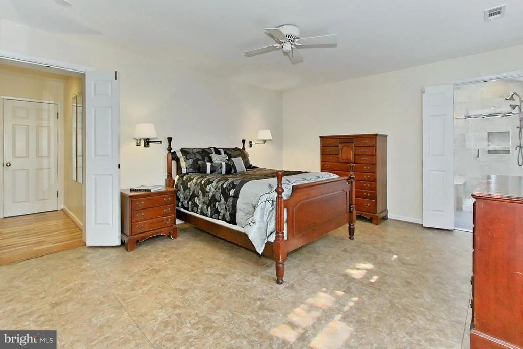 Photo of 5212 JULIET STREET