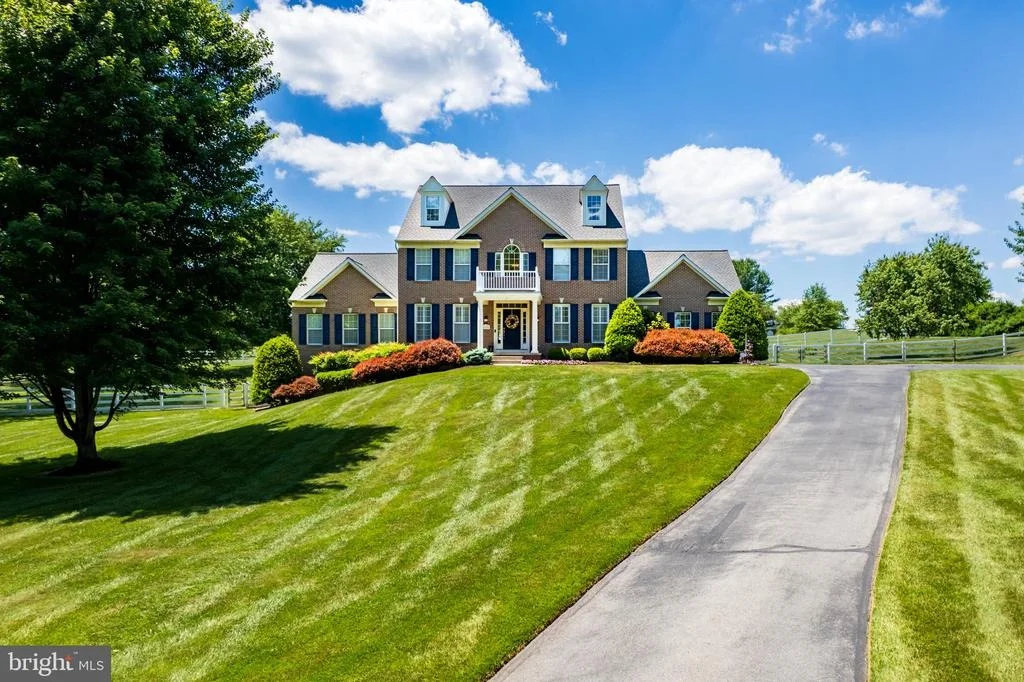 Photo of 6106 CHALLEDON CIRCLE