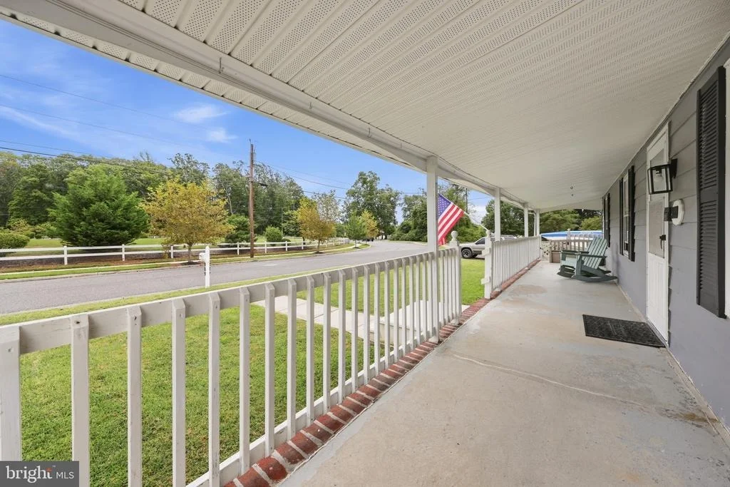 Photo of 989 BOUNDARY ROAD