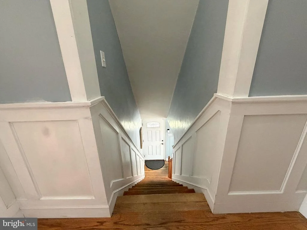 Photo of 6011 EASTERN PARKWAY