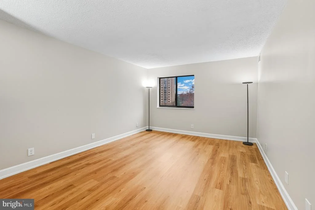 Photo of Unit 601 at 5904 MOUNT EAGLE DRIVE
