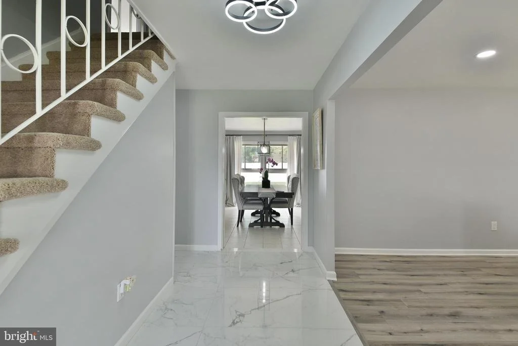 Photo of 8 WINDOVER LANE