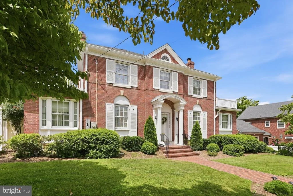 Photo of 1907 ROOKWOOD ROAD