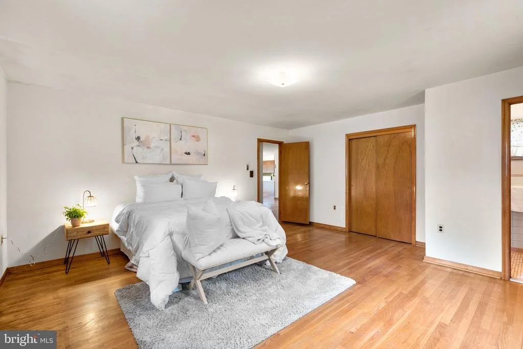 Photo of 7517 RACE ROAD