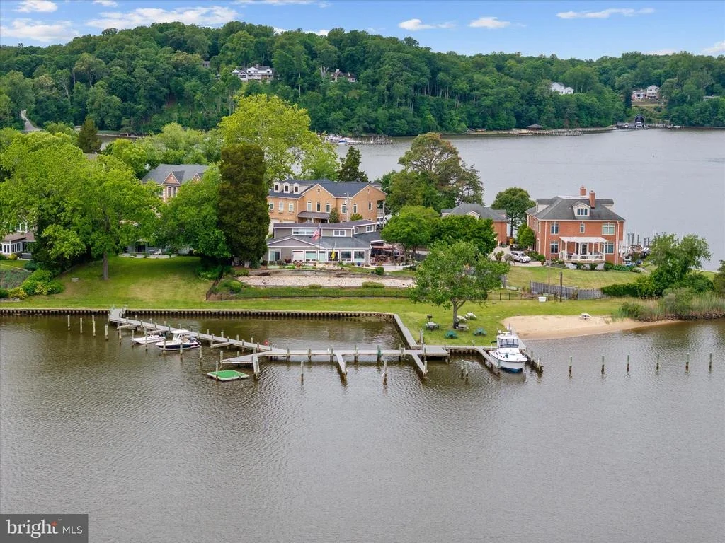 Photo of 508 WALNUT DRIVE