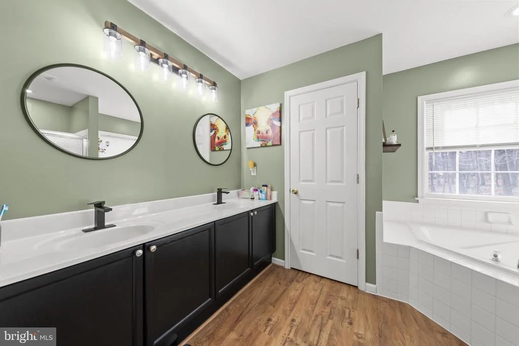 Photo of 1105 HENRY DRIVE