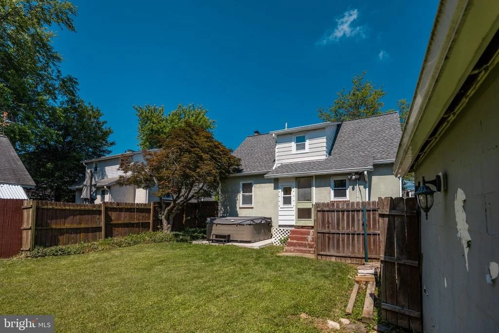 Photo of 515 LOCUST AVENUE