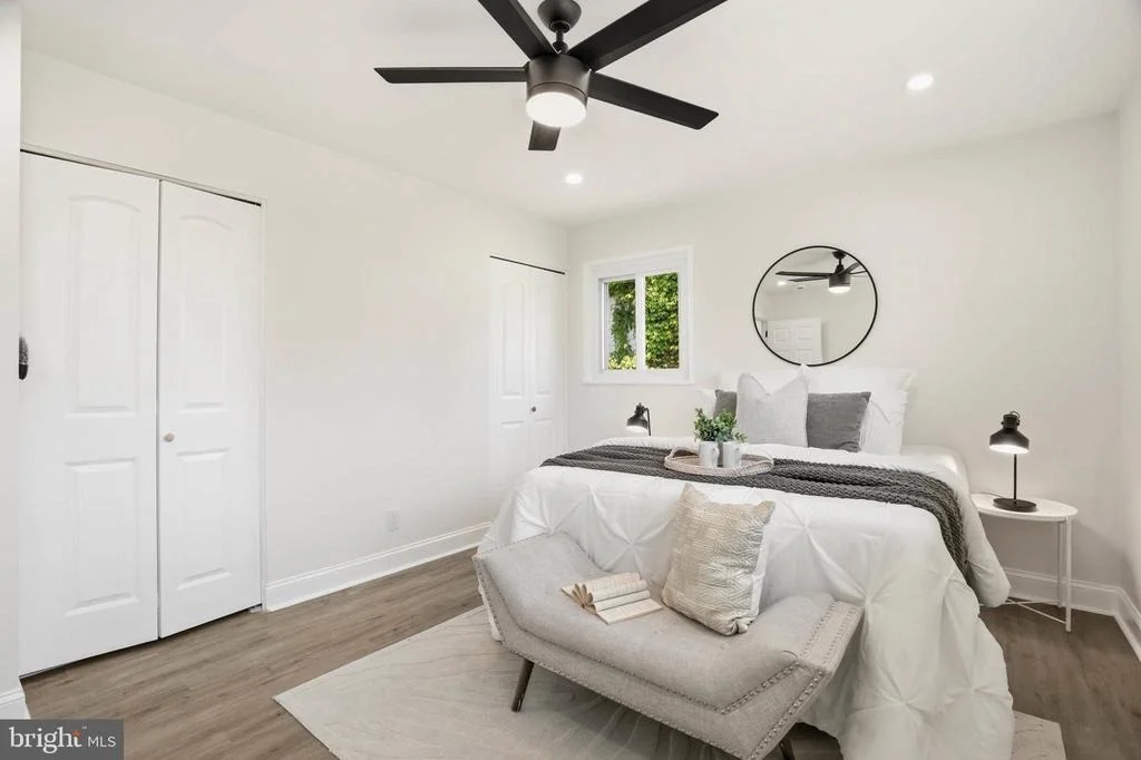 Photo of 1004 FLAGTREE LANE