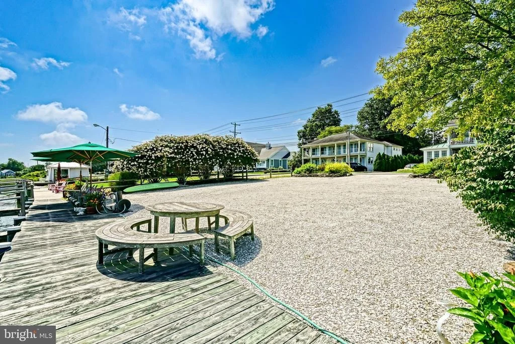 Photo of 558 PILOTTOWN ROAD