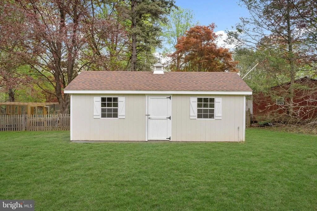 Photo of 682 WHIRLAWAY DRIVE