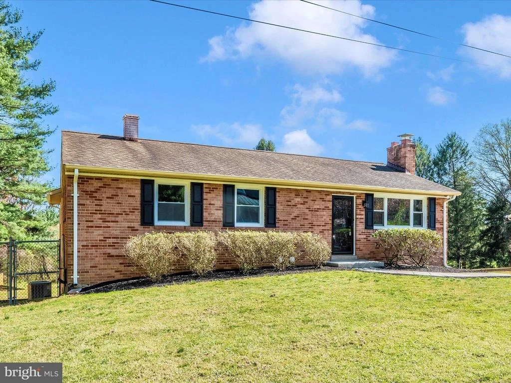 Photo of 15224 GANLEY ROAD