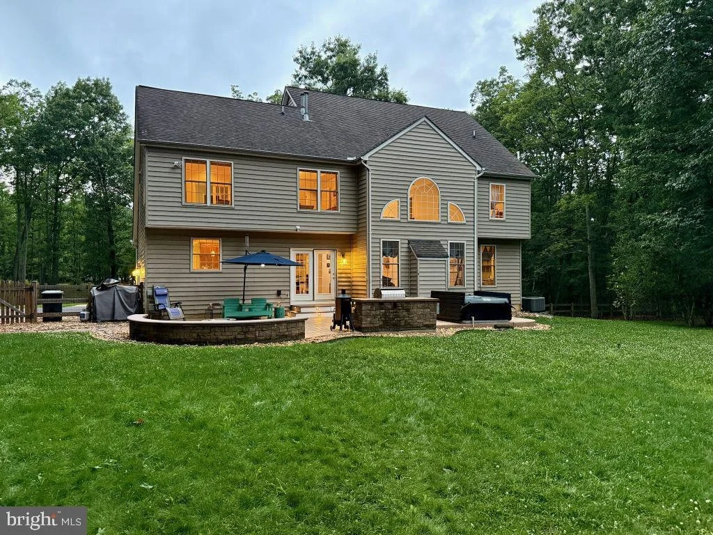 Photo of 13611 PERIMETER DRIVE