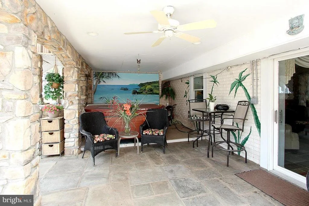 Photo of 22218 CREEKVIEW DRIVE