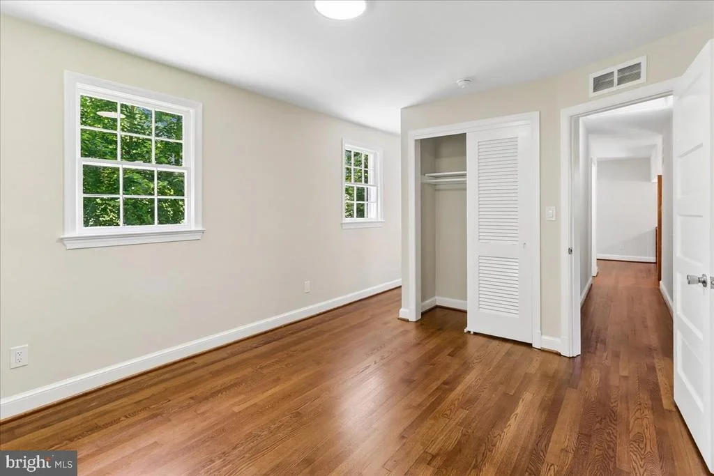 Photo of 12811 LACY DRIVE
