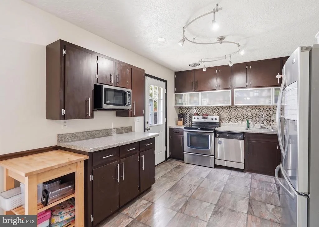Photo of 6614 STAGECOACH STREET