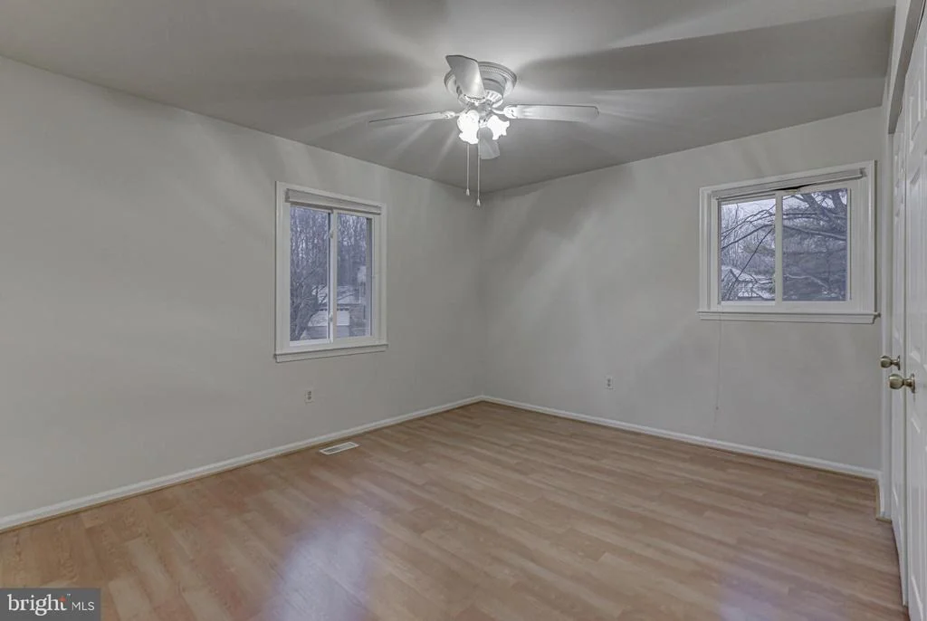 Photo of 2015 MAYFLOWER DRIVE