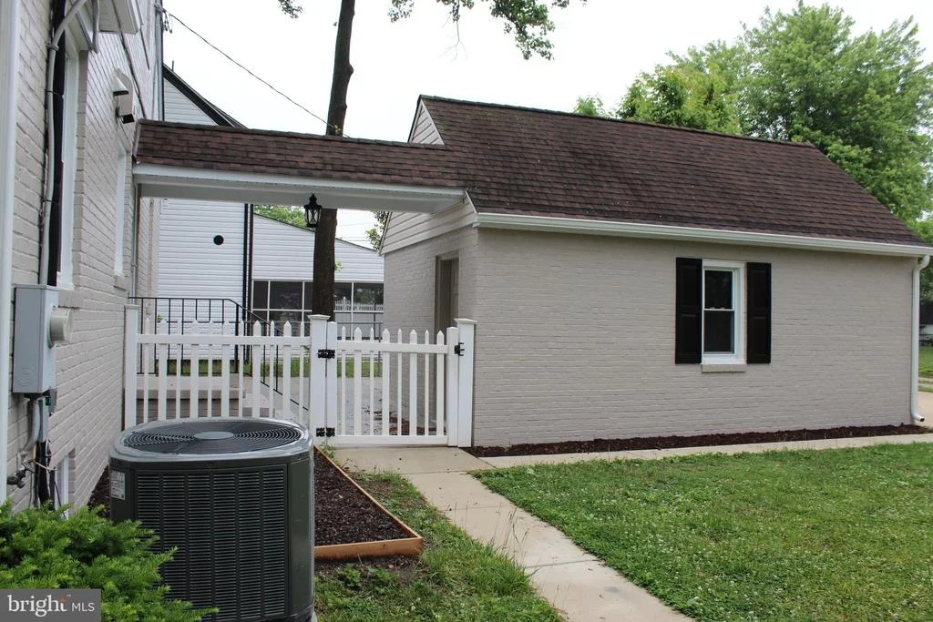 Photo of 401 FOREST VIEW