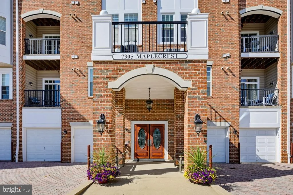 Photo of Unit 304 at 7305 MAPLECREST ROAD