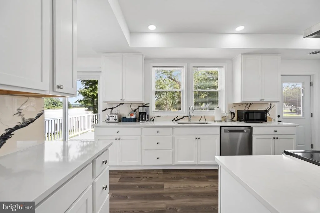 Photo of 456 DEALE ROAD