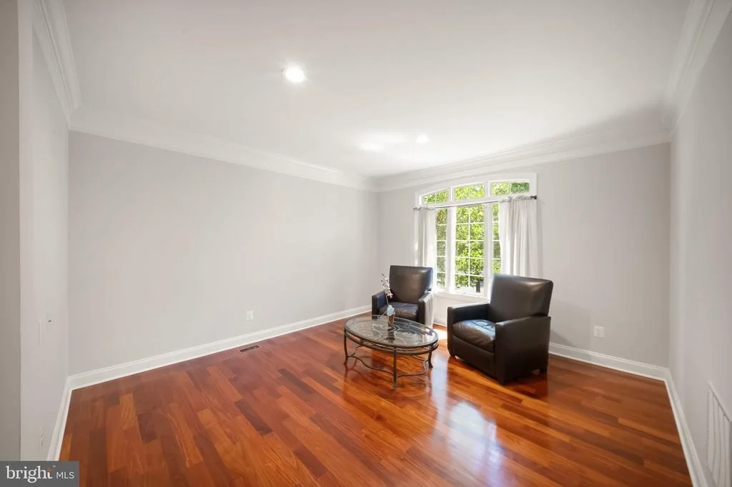 Photo of 43916 RIVERPOINT DRIVE