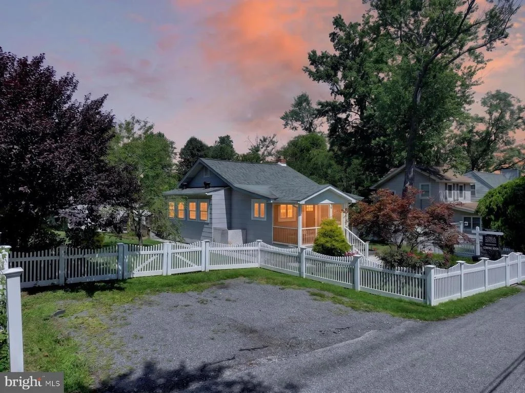 Photo of 13 CHERRY ROAD
