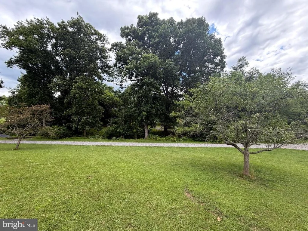 Photo of 955 STAYMAN DRIVE
