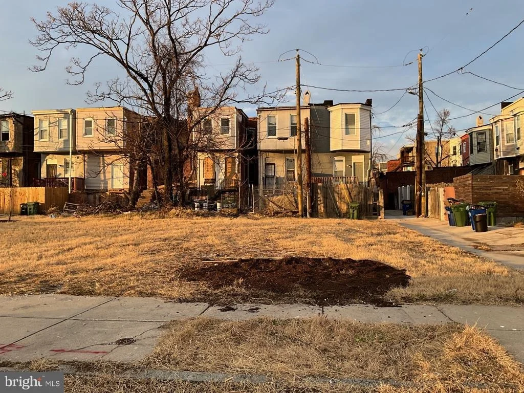 Photo of 1630 LANSING AVENUE