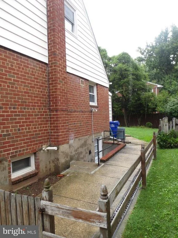 Photo of 3705 MAY STREET