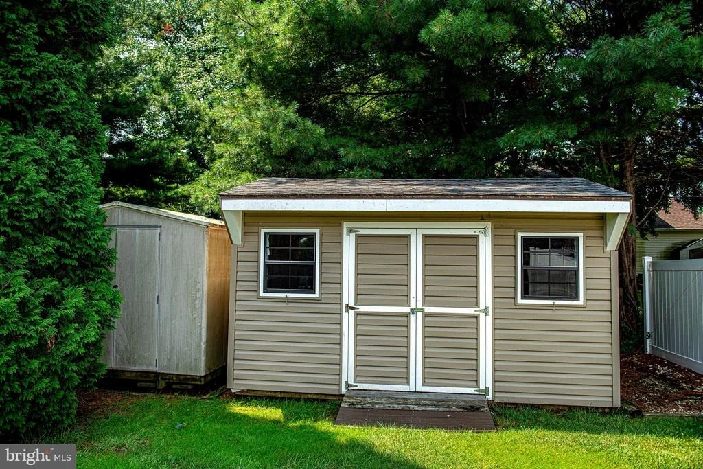 Photo of 619 FLINTLOCK DRIVE