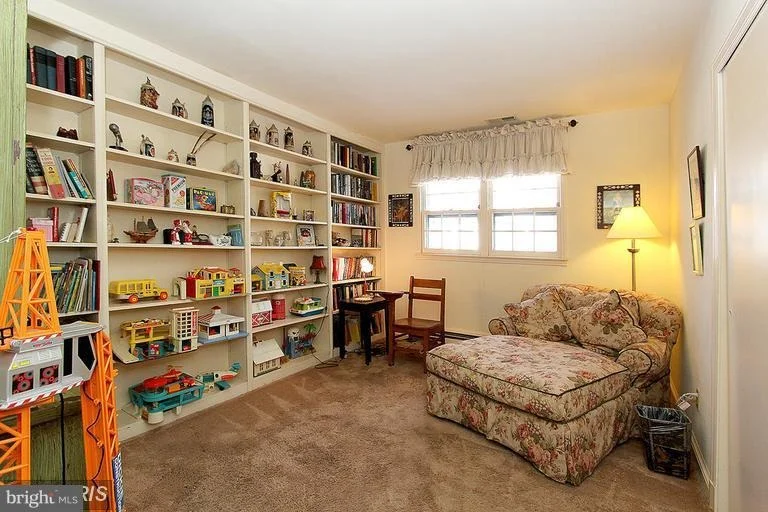 Photo of 9301 WARFIELD ROAD