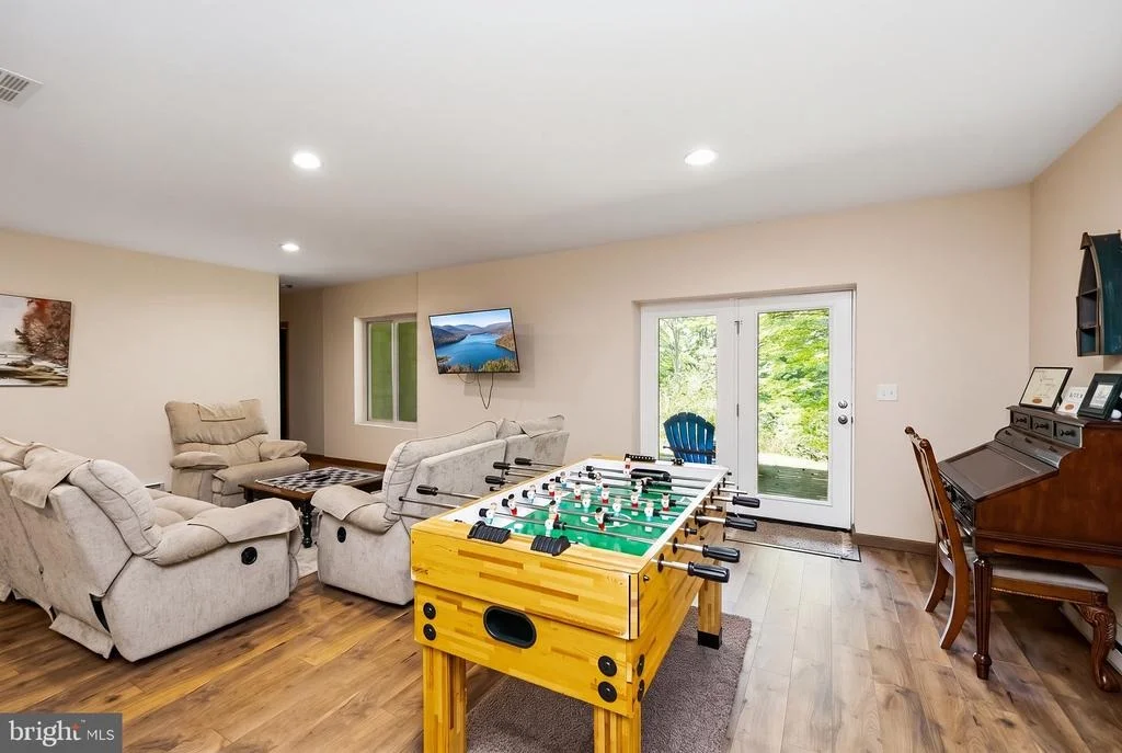 Photo of 365 PINNACLE DRIVE